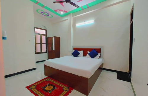 Varanasi Casa | Hotel Valencia Stay