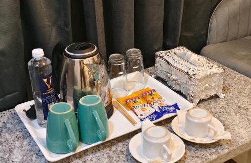 Kondapur Hotel | Hotel Vamshi Elite