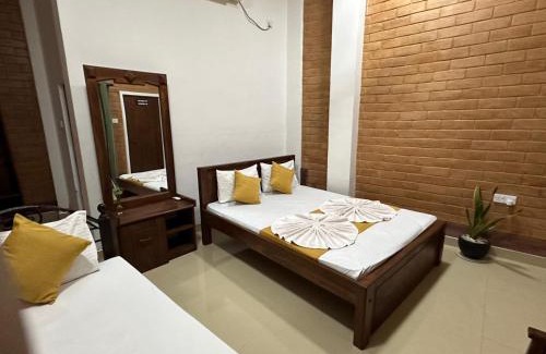 Kekirawa Hotel | Hotel Varsha