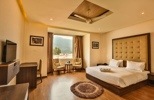 Rishikesh Hotel | Hotel Vasundhara Palace cerca de Ram Jhula Rishikesh, cerca del río Ganges