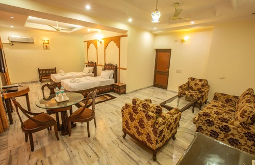 Rishikesh Hotel | Hotel Vasundhara Palace cerca de Ram Jhula Rishikesh, cerca del río Ganges