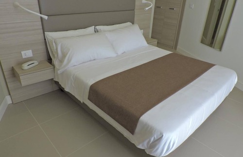 Portopalo di Capo Passero Hotel | Hotel Vittorio