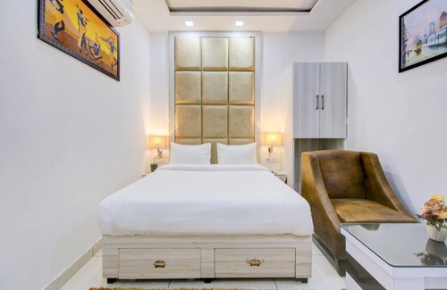 Bullawala Hotel | Hotel Vibes Inn