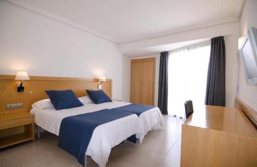 Bahía de San Antonio Hotel | Hotel Vibra San Remo