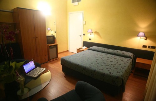 Porto San Giorgio Hotel | Hotel Victoria