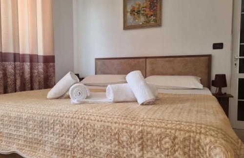 Berat Hotel | HOTEL VILA TWIX