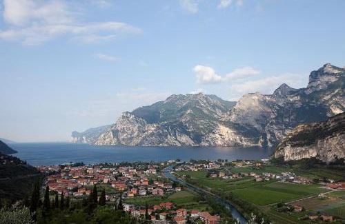 Torbole sul Garda Hotel | Hotel Villa Al Vento