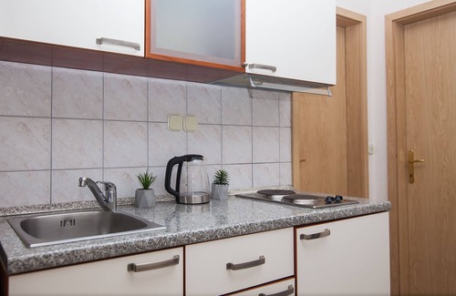 Bol Apartamento | Hotel Villa Dzamonja