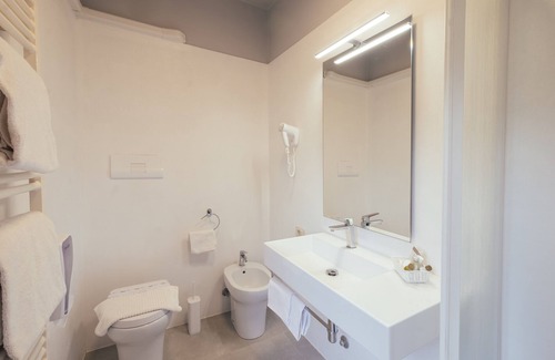 Monteluiano Hotel | Hotel Villa Montegranelli