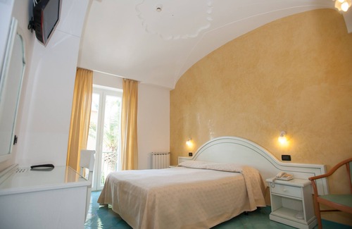 Casamicciola Terme Hotel | Hotel Villa Sirena