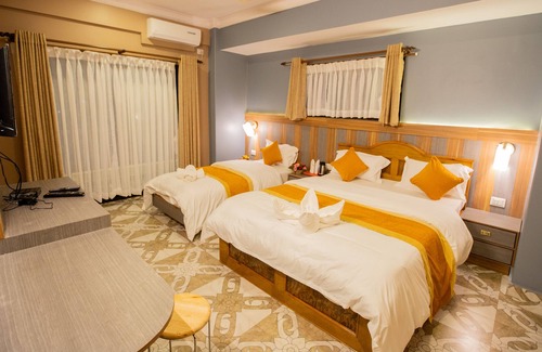 Pokhara Hotel | Hotel Visitors Inn, Pokhara