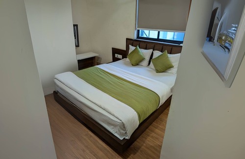 Vadodara Hotel | Hotel VR Inn