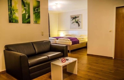 Schwandorf Cama Y Desayuno | Hotel Waldlust B & B