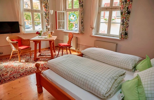 Altstadt Hotel | Hotel Weisses Ross