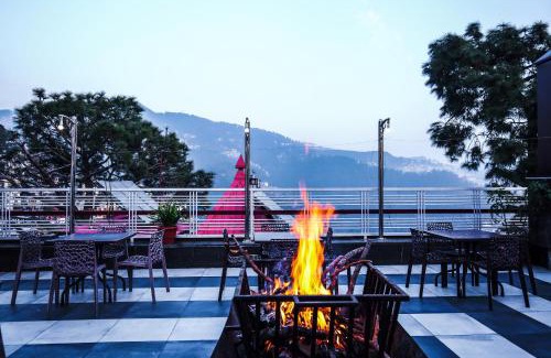 Shimla Hotel | Hotel White Grand Shimla - IN CITY CENTRE - A Centrally AC Hotel
