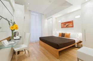 Rione II Trevi Hotel | Hotel White