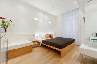 Rione II Trevi Hotel | Hotel White