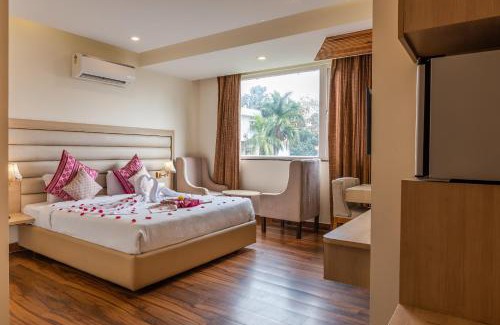 Bullawala Hotel | Hotel White Rock By The Solitaire Hospitality