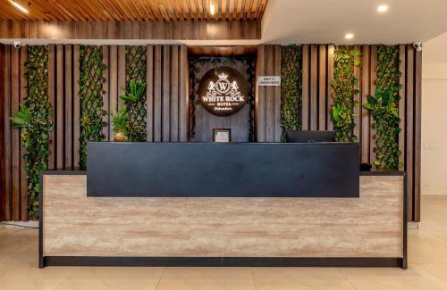 Bullawala Hotel | Hotel White Rock By The Solitaire Hospitality