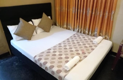 Wattala Hotel | Hotel Winter