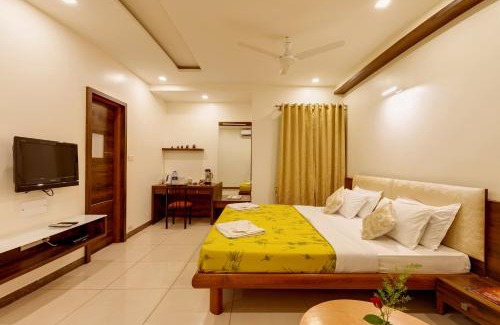 Kolhapur Hotel | Hotel Woodland