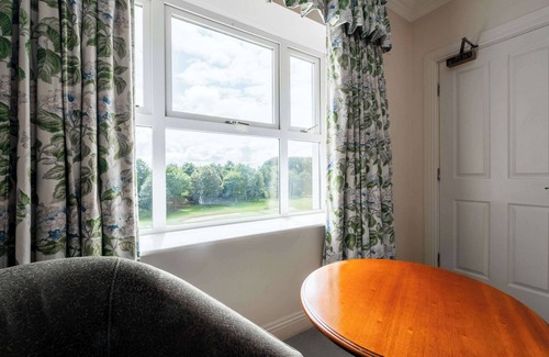 Ennis Hotel | Hotel Woodstock, an Ascend Hotel Collection Member