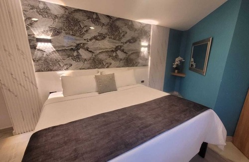 El Penol Otro | Hotel y Termales Castillo del Lago