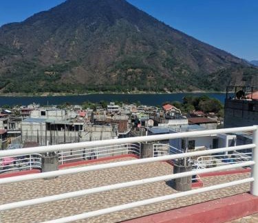 Santiago Atitlan Hotel | Hotel Yachoon Chiin