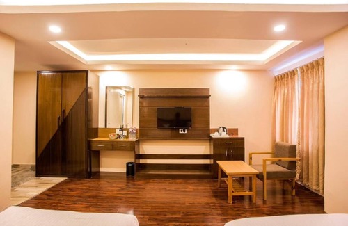 Pokhara Hotel | Hotel Yellow Pagoda Pokhara