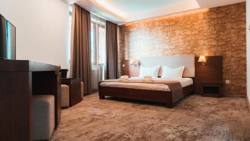 Sector 6 Hotel | Hotel Yesterday