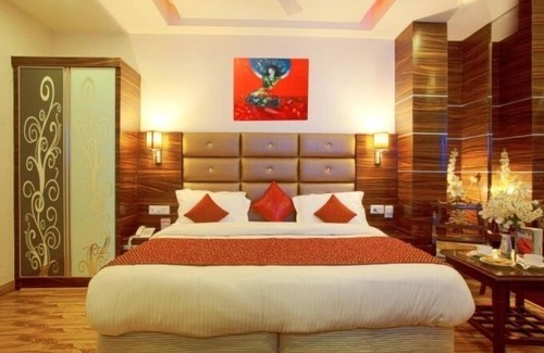 Tonk Road Hotel | Hotel Yulia - Le Amour Inn