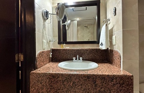Ciudad Guzmán Hotel | Hotel Zapotlan