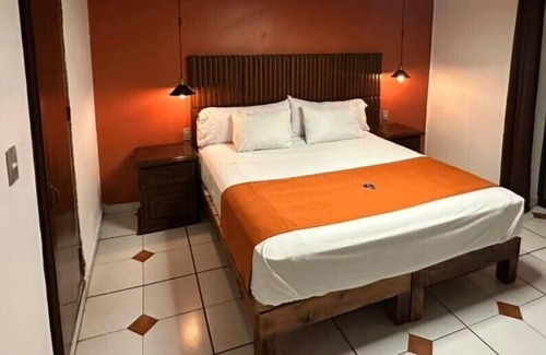 Ciudad Guzmán Hotel | Hotel Zapotlan