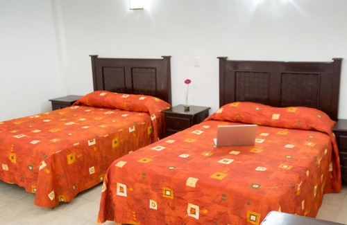 Lázaro Cárdenas Hotel | Hotel Zirahuen