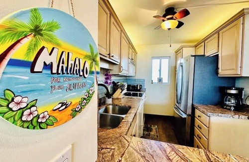 Kihei Condominio | Hotel-zoned Oceanview Oceanfront Penthouse! - Menehune Shores 619