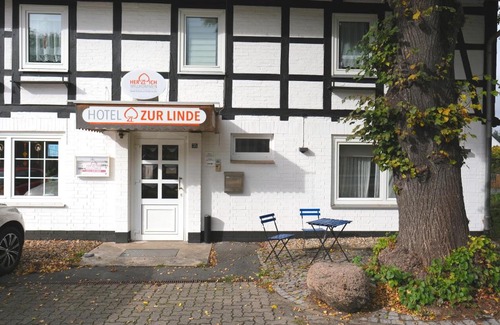 Salder Cama Y Desayuno | Hotel Zur Linde