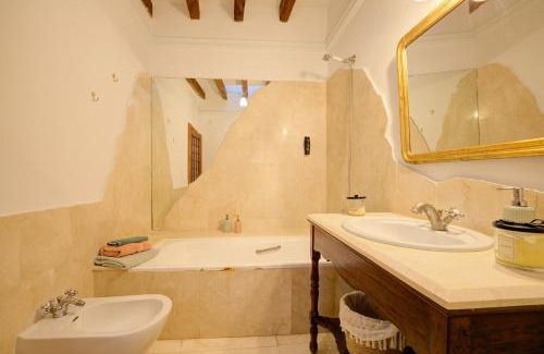 Petra Casa | Hotelet Can Oms Mozart by Rentallorca