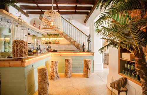 Petra Casa | Hotelet Can Oms Mozart by Rentallorca