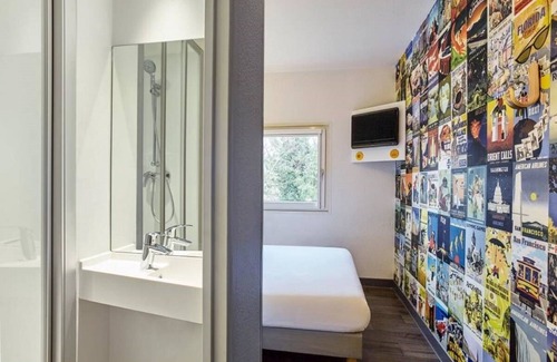 Avignon Hotel | hotelF1 Avignon Centre Courtine Gare TGV
