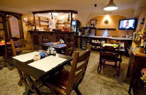 Drzonkow Casa | Hotelik Gościniec Pod Sosnami Drzonków