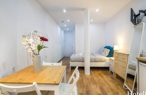 Collblanc y La Torrassa Apartamento | Hotelito Boutique Mercat 3