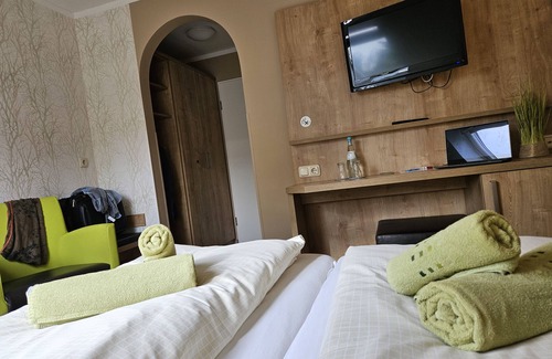 Norddeich Casa | HotelPension Am Hafen