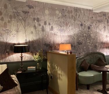 New Town Hotel | Hotels In Edinburgh With Other, Tv, Fireplace/Heating