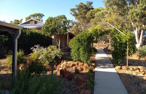 Wandering Casa | Hotham Ridge Estate