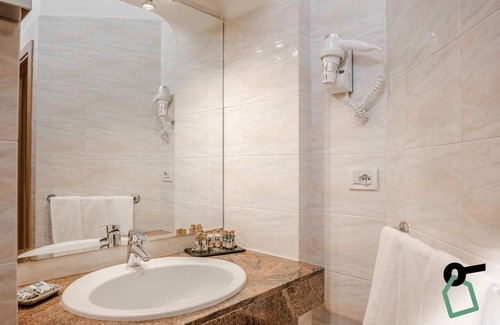 Alassio Hotel | HOTIDAY Room Collection - Mediterranee Alassio