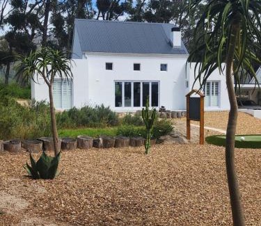 Helderberg Rural Casa | Hottentots Hide Away