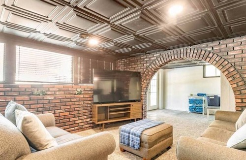 Blue Springs Casa | HotTub*Pool*Games*GolfCourseView