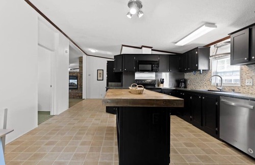 Decatur Casa | Hottub & Right on River! Chickamauga River Retreat