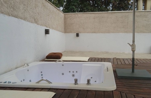 Esmeraldas Casa | House with large green area. With spar and gourmet area