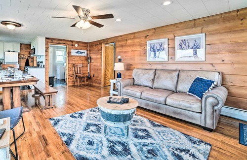 Prudenville Cabaña | Houghton Lake Cottage w/ New Private Deck!